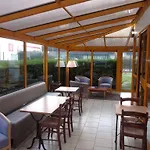 Hotel Kyriad 2*