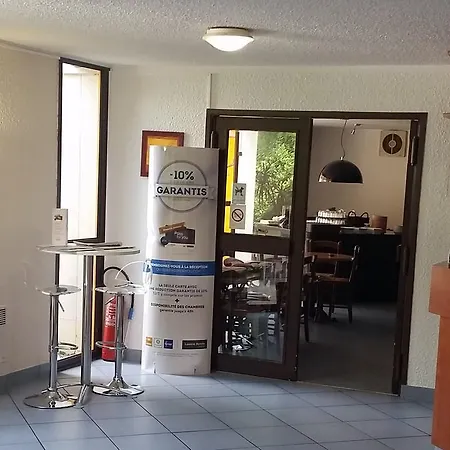 فندق Kyriad شانتييّي