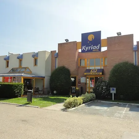 Kyriad 2*