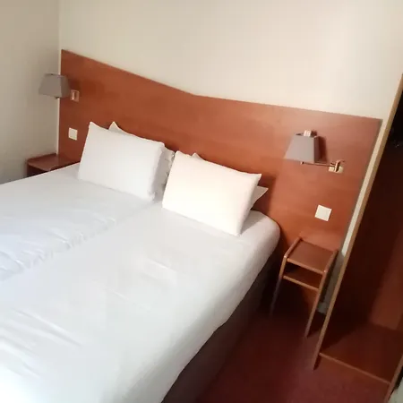 Szálloda Kyriad 2*
