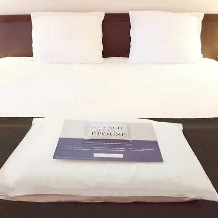 Kyriad شانتييّي