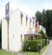 Kyriad Chantilly