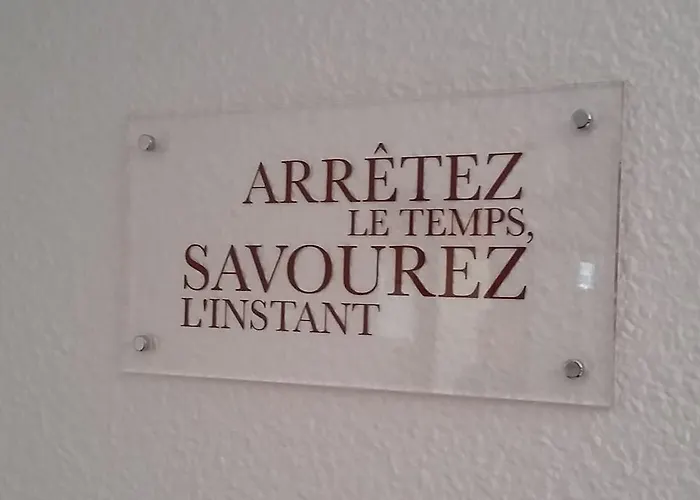 Kyriad Hotel Chantilly