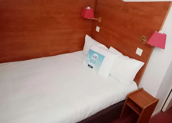 Hotel Kyriad Chantilly